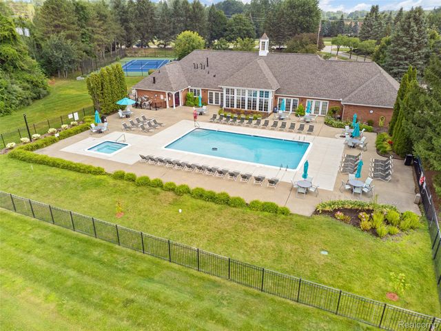 56472 Chesapeake Trail 71, Shelby Charter Township, MI 48316