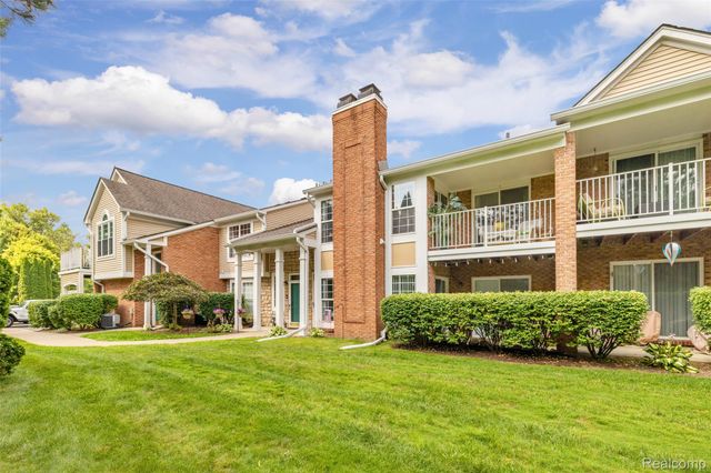 56472 Chesapeake Trail 71, Shelby Charter Township, MI 48316