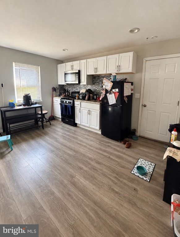 806 MARKET ST, MARCUS HOOK, PA 19061 — photo 3