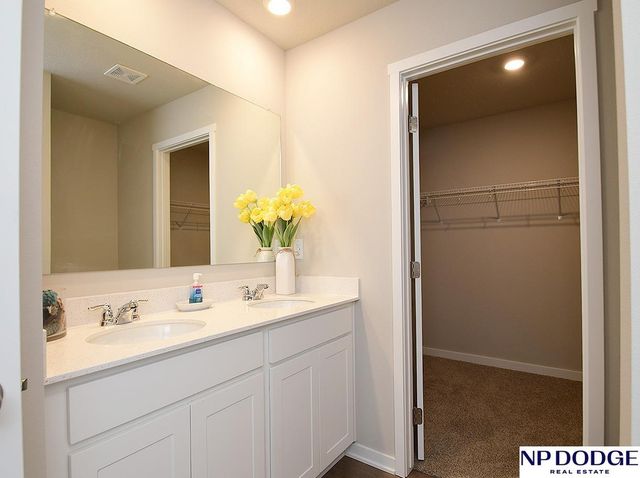 5402 N 187th Street, Elkhorn, NE 68022
