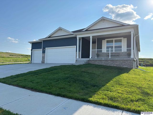 5402 N 187th Street, Elkhorn, NE 68022