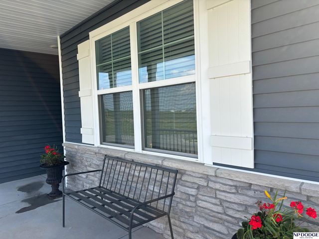 5402 N 187th Street, Elkhorn, NE 68022