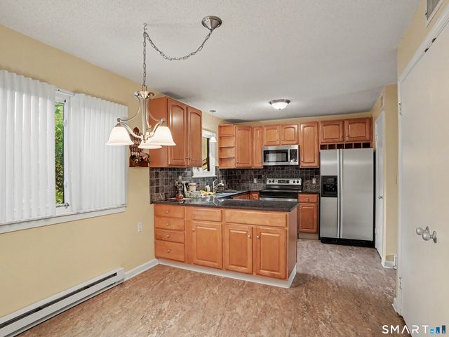 626 Heritage Village B, Southbury, CT 06488