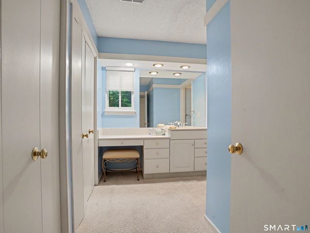 626 Heritage Village B, Southbury, CT 06488