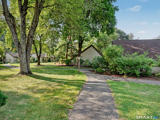 626 Heritage Village B, Southbury, CT 06488