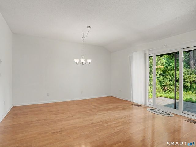 626 Heritage Village B, Southbury, CT 06488