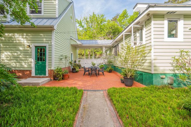 317 Sumter Avenue, Summerville, SC 29483