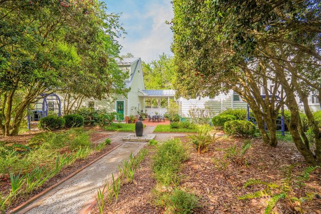 317 Sumter Avenue, Summerville, SC 29483