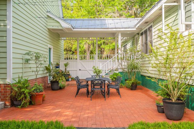 317 Sumter Avenue, Summerville, SC 29483