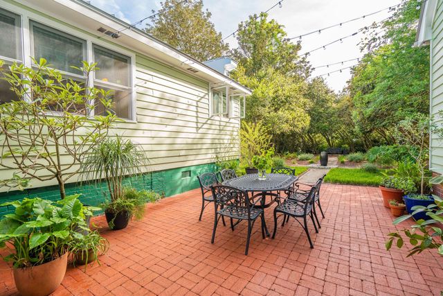 317 Sumter Avenue, Summerville, SC 29483