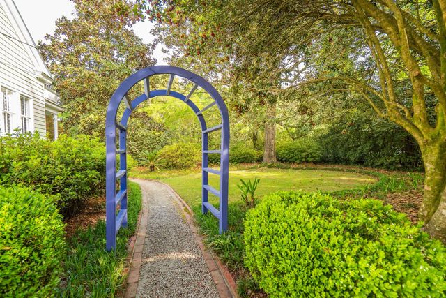317 Sumter Avenue, Summerville, SC 29483