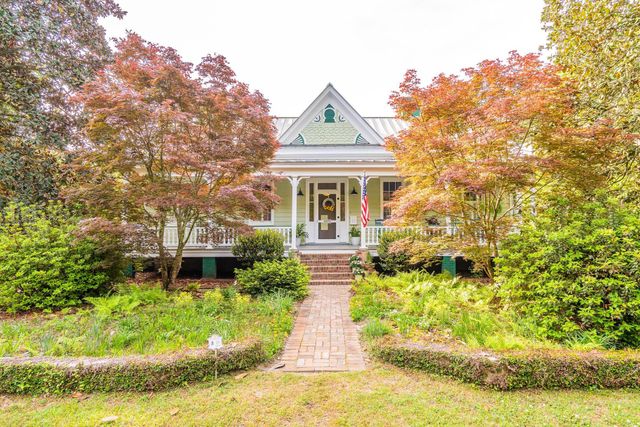 317 Sumter Avenue, Summerville, SC 29483