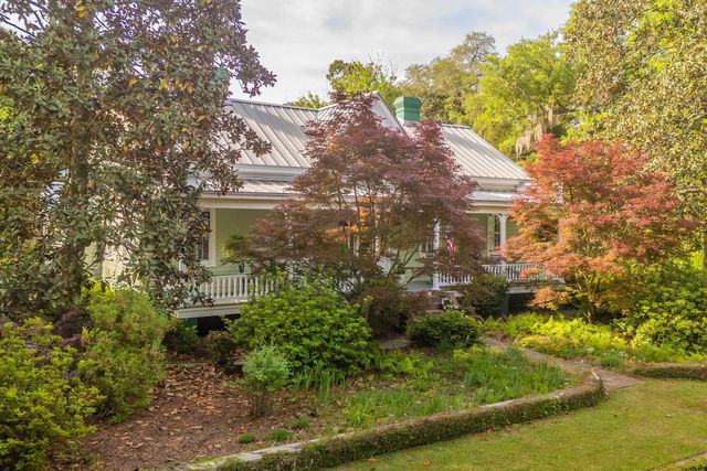 317 Sumter Avenue, Summerville, SC 29483