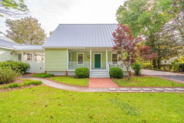 317 Sumter Avenue, Summerville, SC 29483