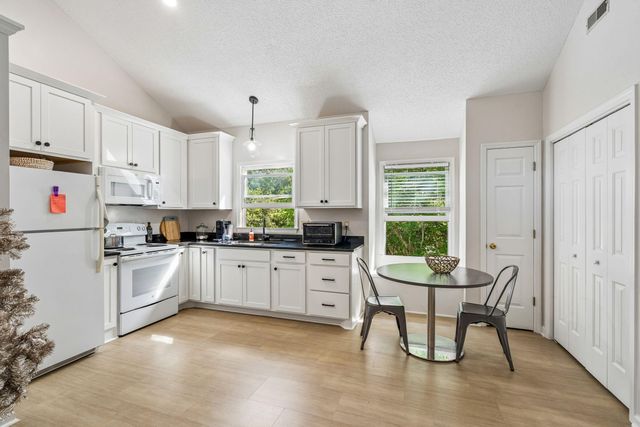 317 Sumter Avenue, Summerville, SC 29483