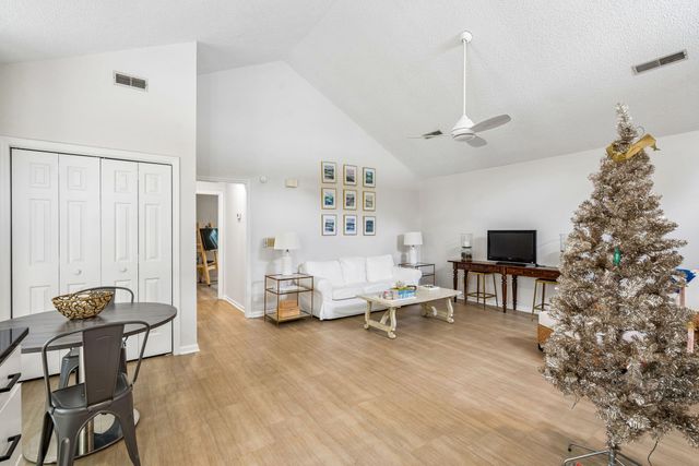 317 Sumter Avenue, Summerville, SC 29483