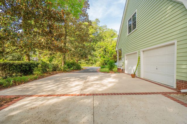 317 Sumter Avenue, Summerville, SC 29483