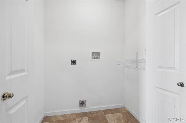 1831 Basston Drive, Maryland Heights, MO 63146