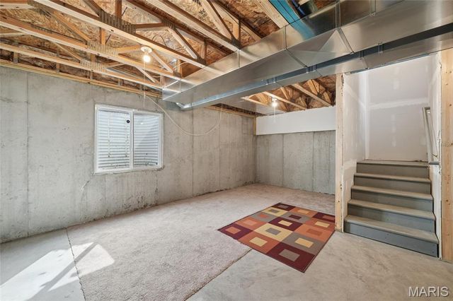 1831 Basston Drive, Maryland Heights, MO 63146