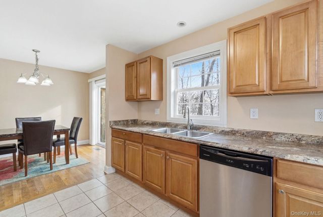 60 Wenliss Terrace, Wappingers Falls, NY 12590