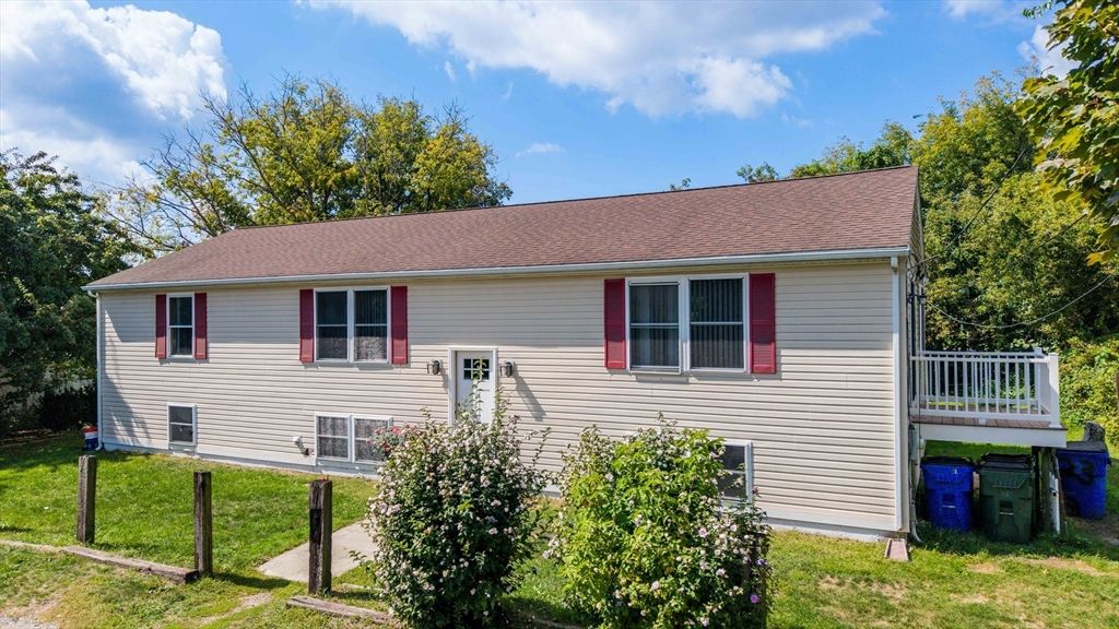 23 Tillson St, Fall River, MA 02724