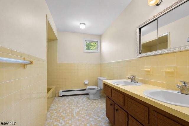 47 E Cheryl Rd, Montville Twp., NJ 07058