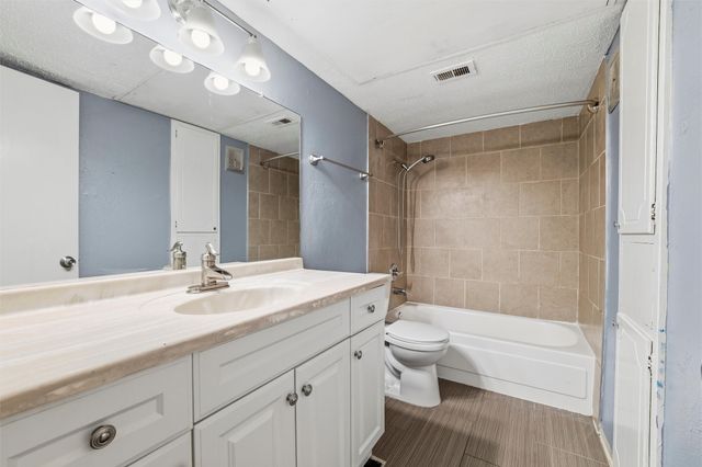 5604 Boca Raton Boulevard 248, Fort Worth, TX 76112