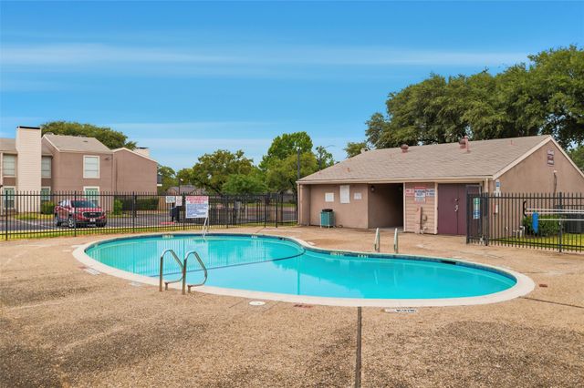 5604 Boca Raton Boulevard 248, Fort Worth, TX 76112