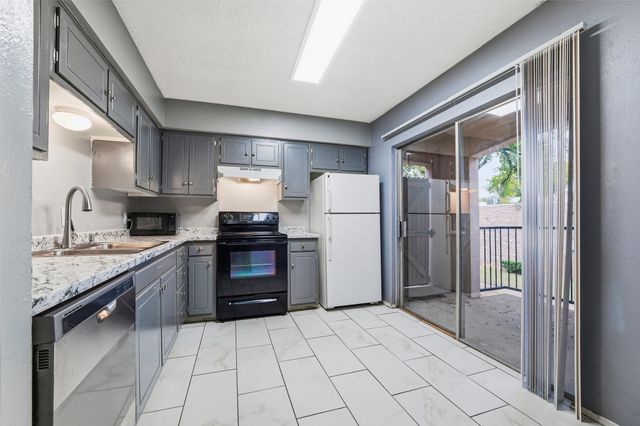 5604 Boca Raton Boulevard 248, Fort Worth, TX 76112