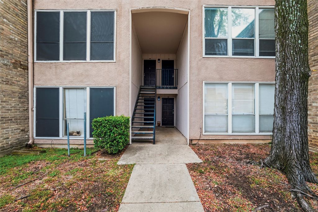 5604 Boca Raton Boulevard 248, Fort Worth, TX 76112