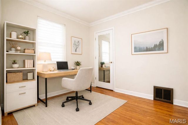 9105 Southview Lane, St Louis, MO 63123