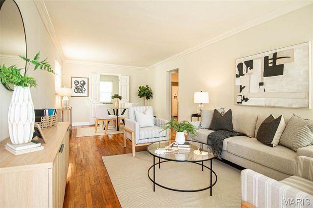 9105 Southview Lane, St Louis, MO 63123