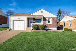 9105 Southview Lane, St Louis, MO 63123