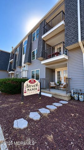 98 Beachway Avenue 6, Keansburg, NJ 07734