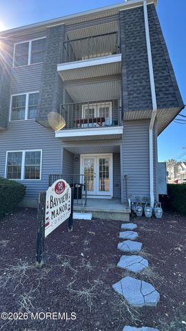 98 Beachway Avenue 6, Keansburg, NJ 07734