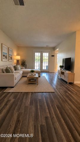 98 Beachway Avenue 6, Keansburg, NJ 07734