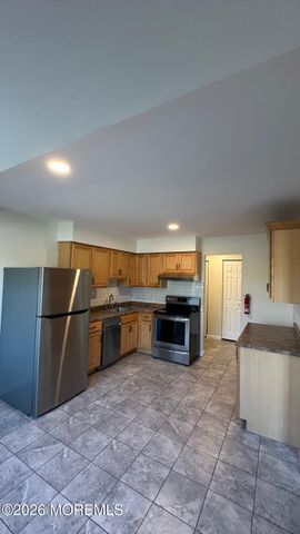98 Beachway Avenue 6, Keansburg, NJ 07734