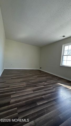 98 Beachway Avenue 6, Keansburg, NJ 07734