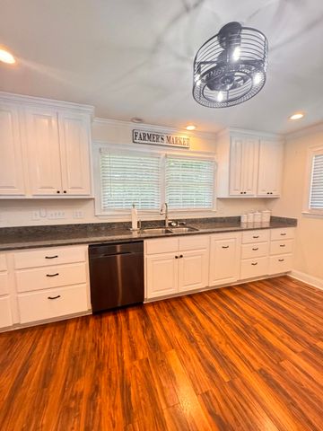 379 Mcclure Lane, Walterboro, SC 29488