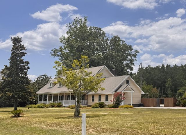 379 Mcclure Lane, Walterboro, SC 29488