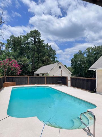 379 Mcclure Lane, Walterboro, SC 29488