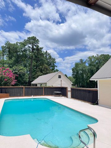 379 Mcclure Lane, Walterboro, SC 29488