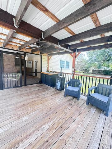379 Mcclure Lane, Walterboro, SC 29488