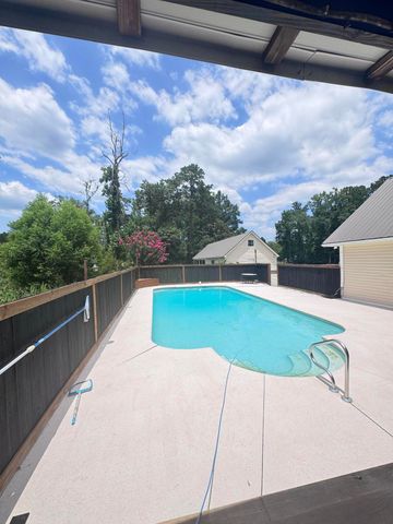 379 Mcclure Lane, Walterboro, SC 29488