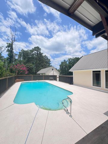 379 Mcclure Lane, Walterboro, SC 29488