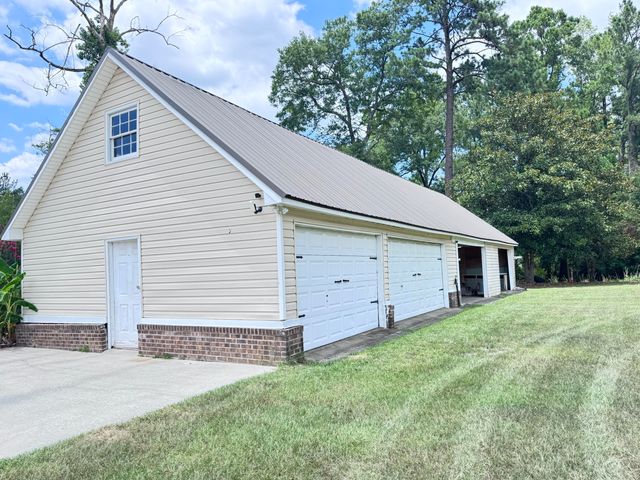 379 Mcclure Lane, Walterboro, SC 29488