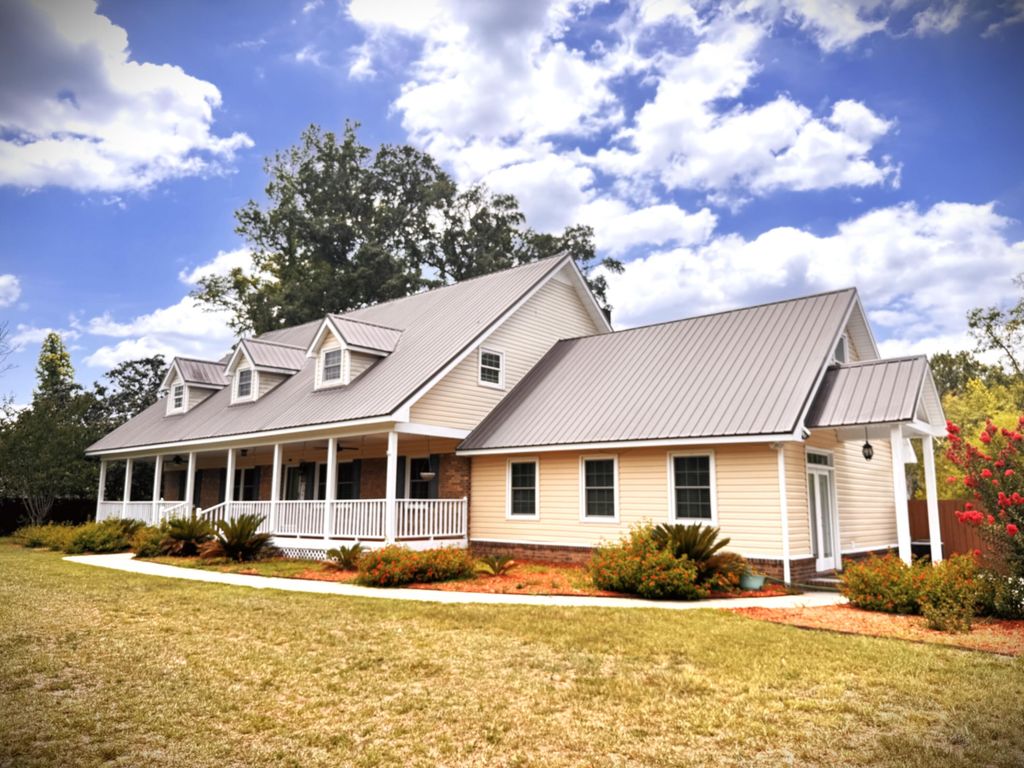 379 Mcclure Lane, Walterboro, SC 29488