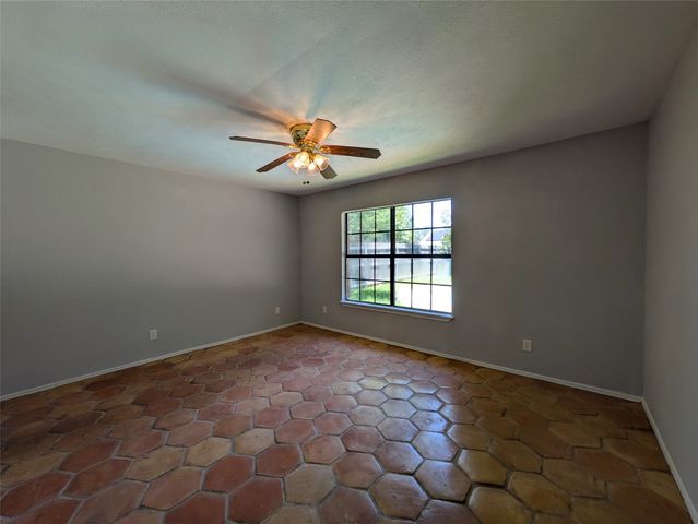 2301 Villanova Street, Arlington, TX 76018
