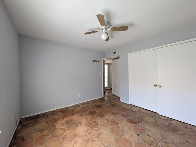 2301 Villanova Street, Arlington, TX 76018