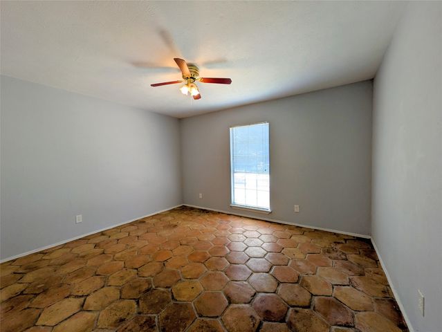 2301 Villanova Street, Arlington, TX 76018